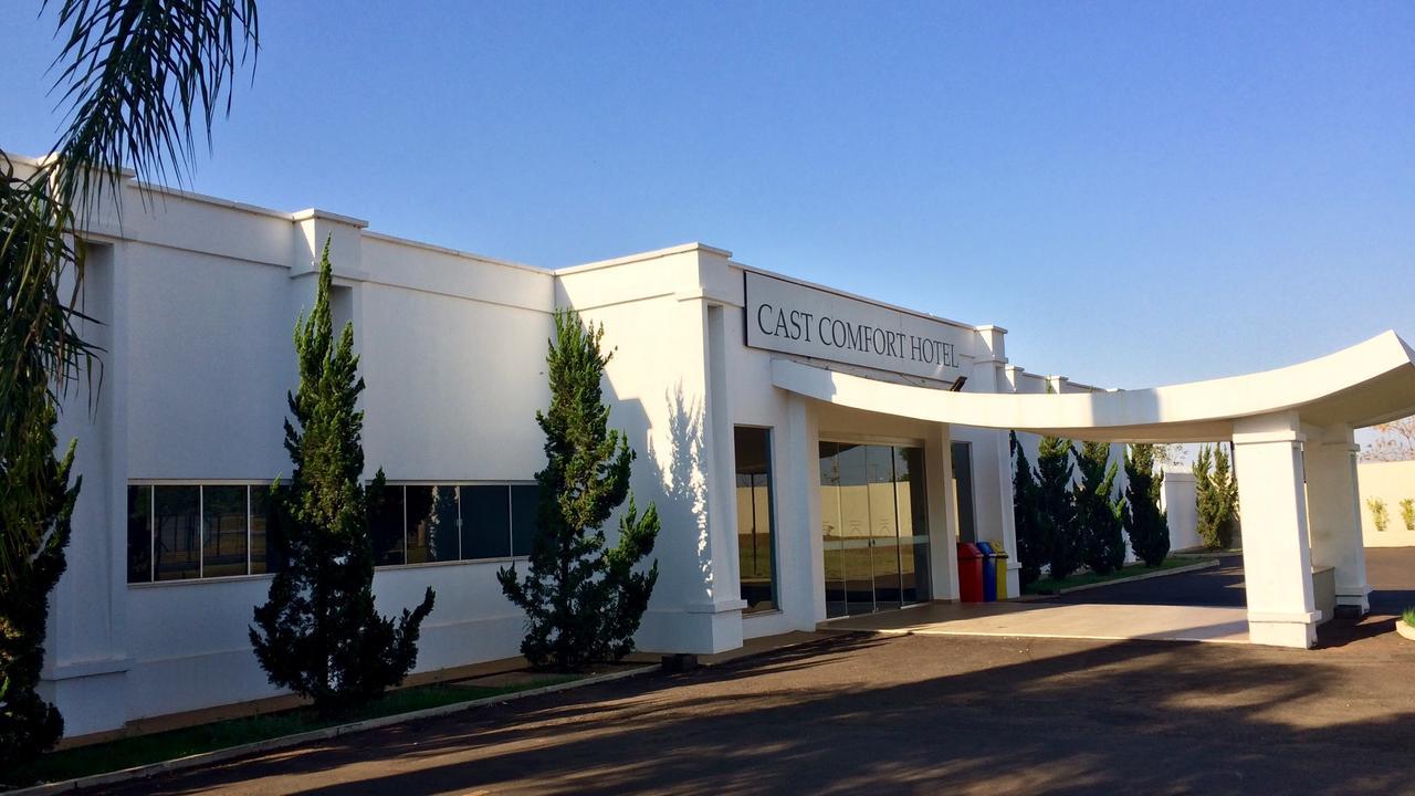 Cast Comfort Hotel Paranaíba 外观 照片