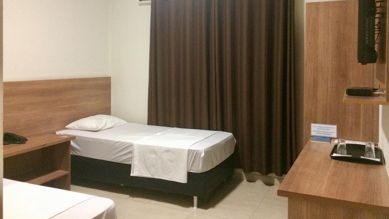 Cast Comfort Hotel Paranaíba 外观 照片